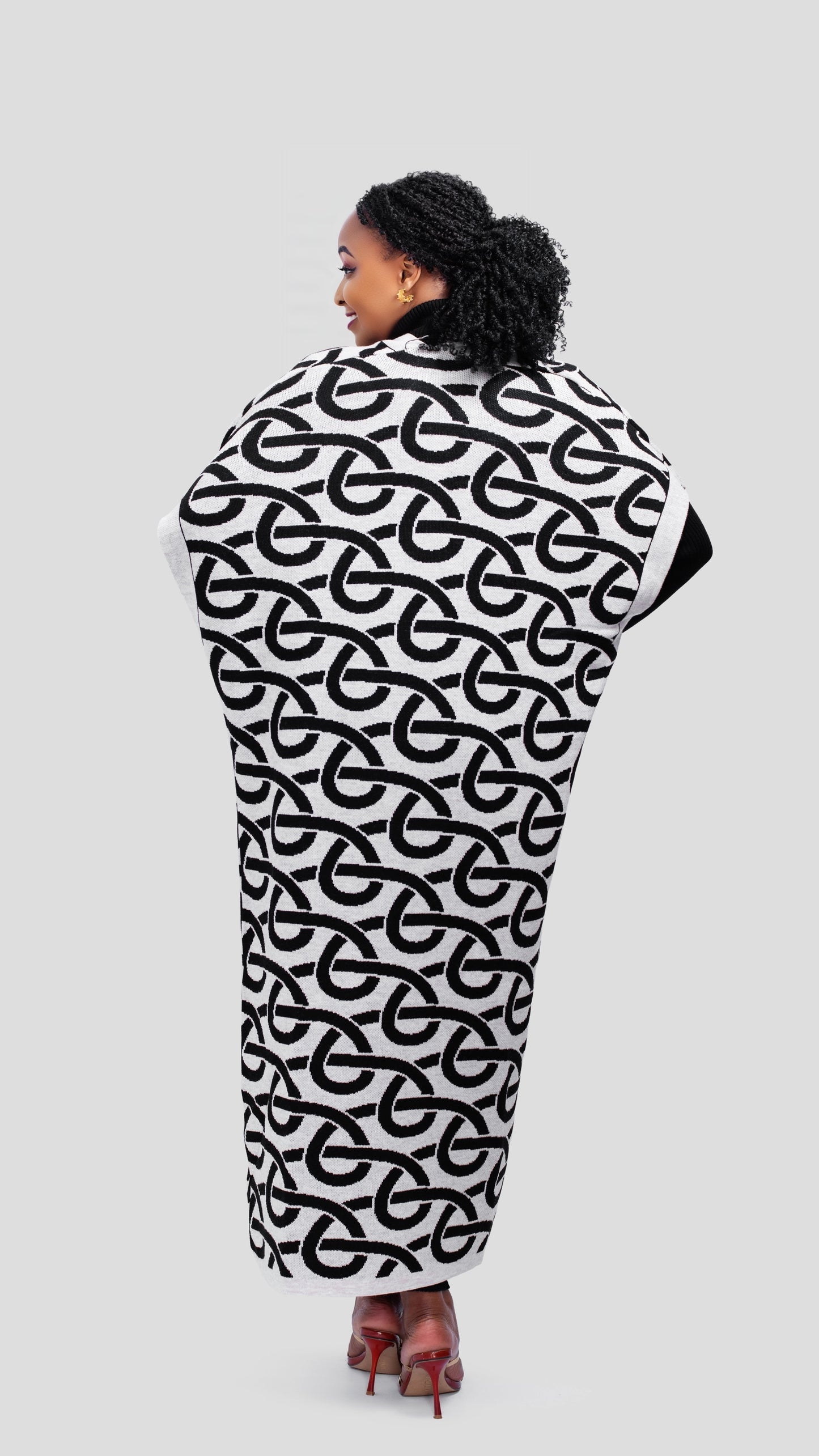 The Fashion Frenzy Kimono - Champagne / Black