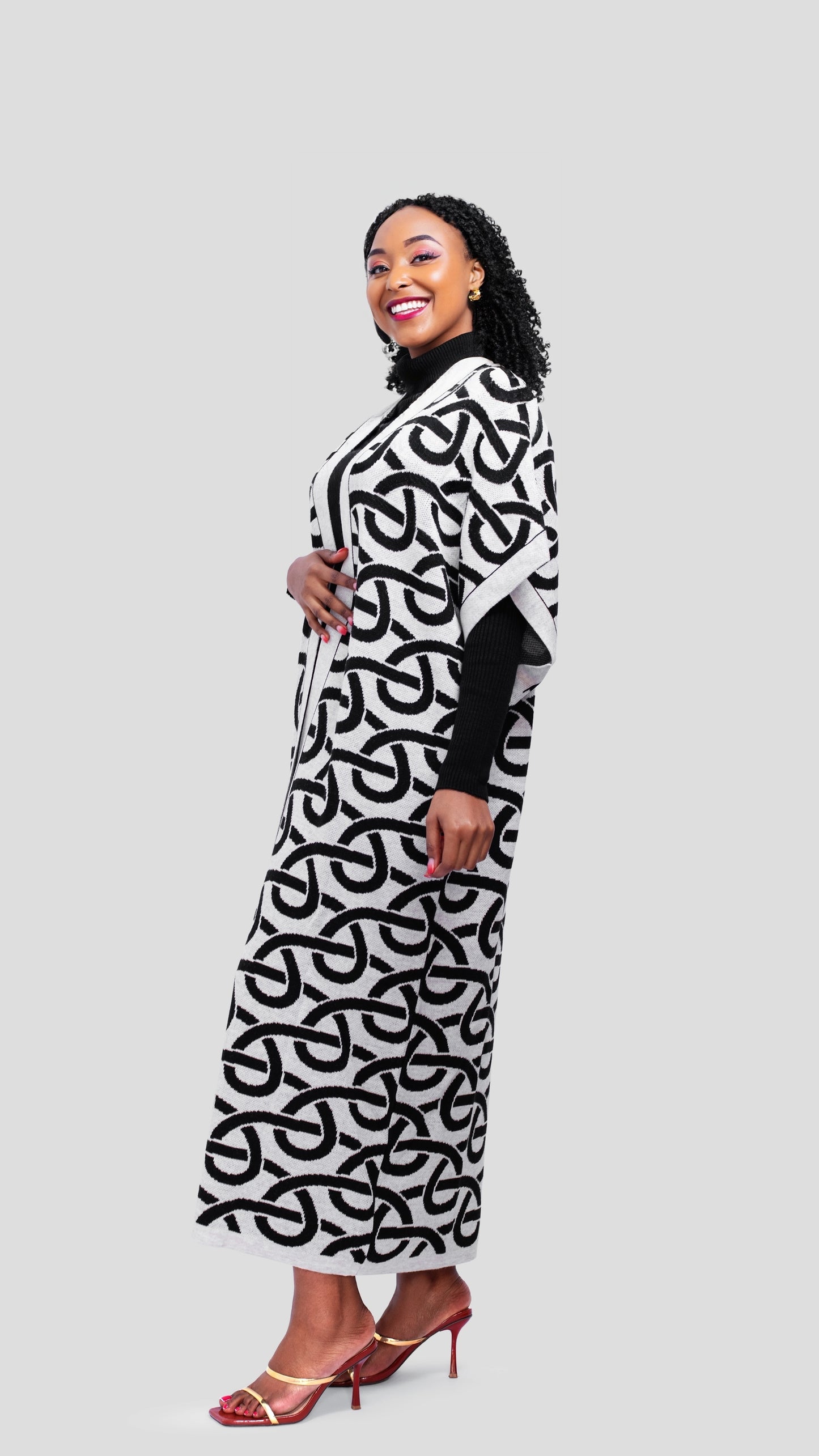 The Fashion Frenzy Kimono - Champagne / Black